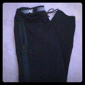 American Eagle Joggers